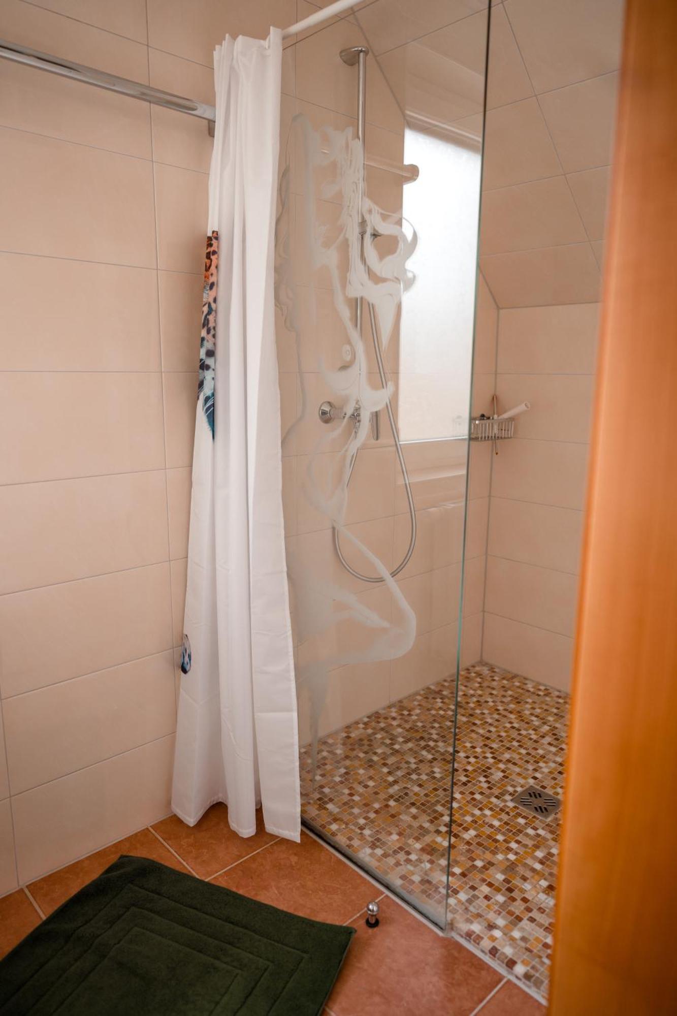 Urlaub Fuer Mensch Und Tier - Appartements Pirkhof Pörtschach am Wörthersee Kültér fotó